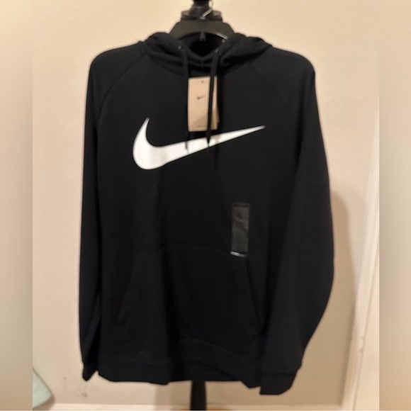Nike Other - Nike Men's Therma Fit SB Big Swoosh Logo Pullover Hoodie. Size Large. NWT